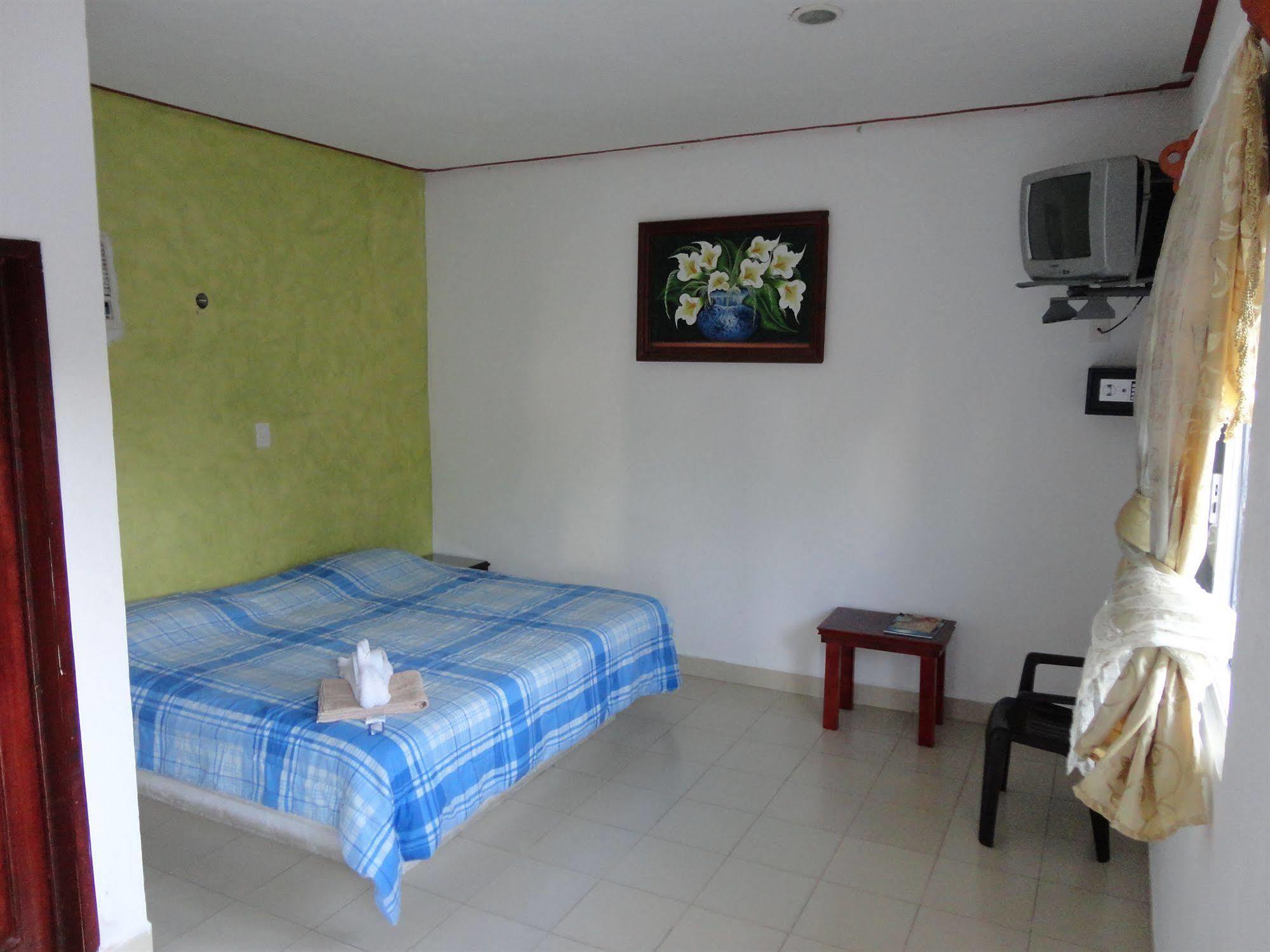 טולום Oyo Hotel Palma Real מראה חיצוני תמונה