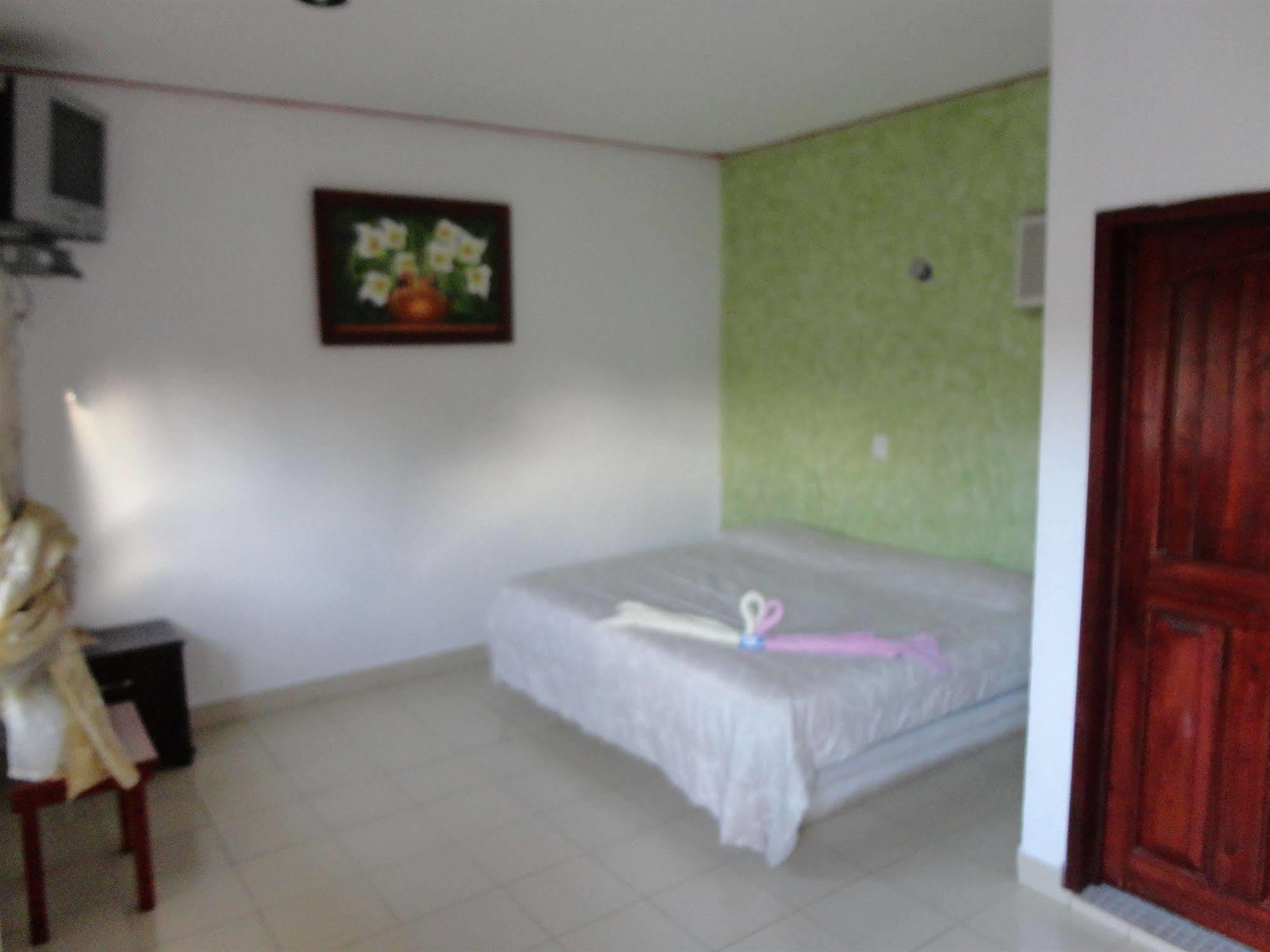 טולום Oyo Hotel Palma Real מראה חיצוני תמונה